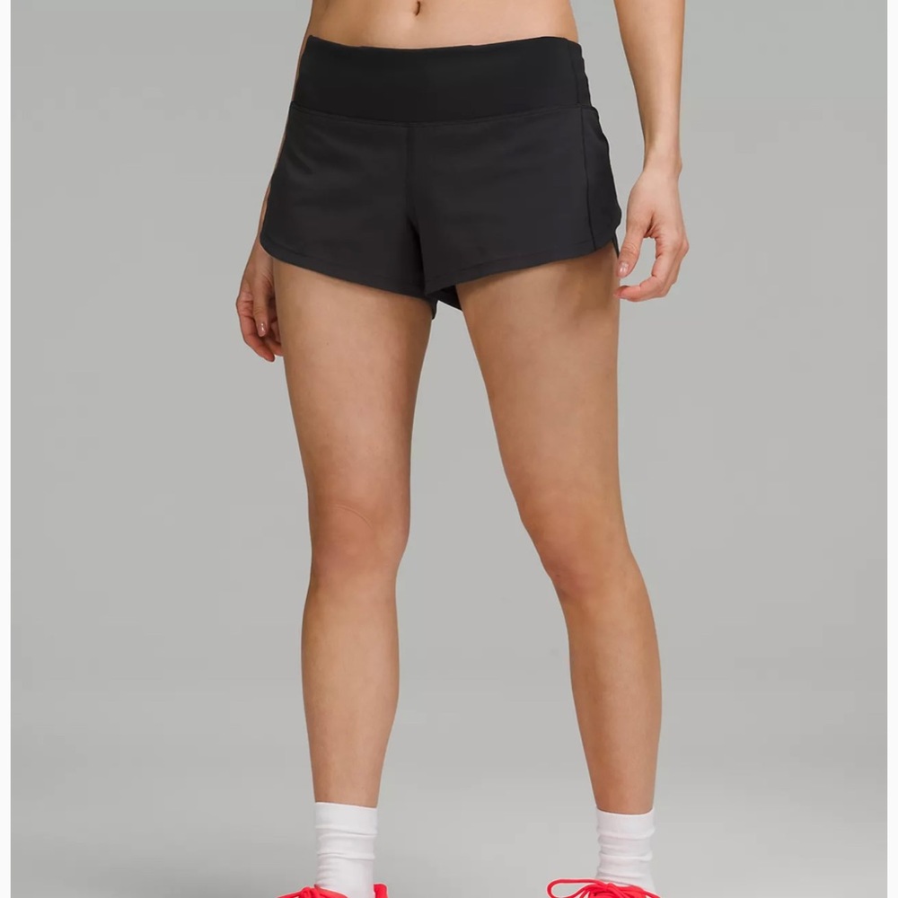 Lululemon Speed Up Low-Rised Lined Short 2.5 in Black
